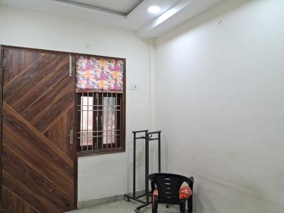 Bedroom Image of 450 Sq.ft 2 BHK Builder Floor for rent in Shastri Nagar New Delhi for Rs. 16000