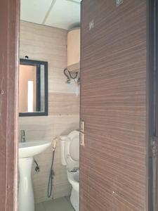 Common Bathroom Image of 400 Sq.ft 1 RK Apartment / Flat for rent in Supertech Ecociti, Sector 137 Noida for Rs. 20500