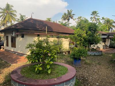 Image of 3000 Sq.ft 4.5 BHK Independent House for sale in Pullinkunnu, Alappuzha for Rs. 19000000