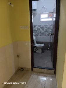 Bathroom Image of 600 Sq.ft 1 BHK Builder Floor for rent in JP Nagar Bengaluru for Rs. 18000