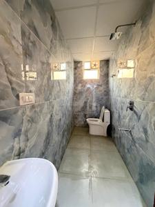 Bathroom Image of 1150 Sq.ft 2 BHK Apartment / Flat for sale in Parth Pinnacle, Jagatpura Jaipur for Rs. 4500000