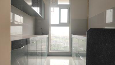Kitchen Image of 700 Sq.ft 1 BHK Apartment / Flat for rent in Ashar Arize, Kalwa Thane for Rs. 27000