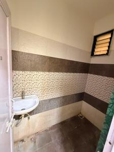 Bathroom Image of 702 Sq.ft 1 BHK Apartment / Flat for sale in Sunrise Homes, Vatva Ahmedabad for Rs. 2150000