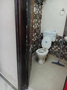 Bathroom Image of 832 Sq.ft 2 BHK Builder Floor for sale in Model Town New Delhi for Rs. 10000000