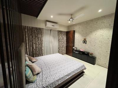 Bedroom Image of 1950 Sq.ft 3 BHK Apartment / Flat for sale in Kumar Hill View Residency, Kothrud Pune for Rs. 28000000