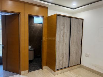 Bedroom Image of 1900 Sq.ft 3 BHK Builder Floor for rent in Ramesh Nagar New Delhi for Rs. 49000