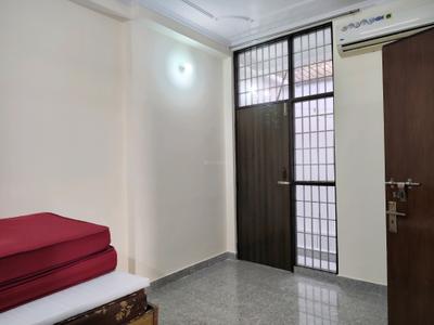 Bedroom Image of 550 Sq.ft 1 BHK Builder Floor for rent in Rajpur New Delhi for Rs. 13000