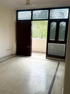 Bedroom Image of 1800 Sq.ft 2 BHK Apartment / Flat for rent in Gangotri Enclave , Alaknanda New Delhi for Rs. 65000