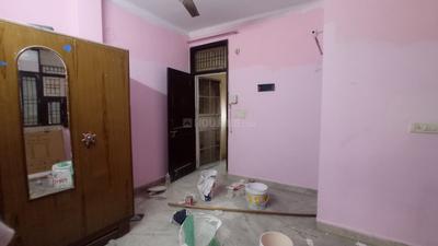 Bedroom Image of 400 Sq.ft 1 BHK Builder Floor for rent in Sector 24 Rohini New Delhi for Rs. 10000