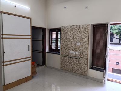 Bedroom Image of 2800 Sq.ft 3 BHK Builder Floor for rent in Banjara Hills Hyderabad for Rs. 70000