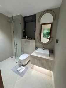 Bathroom Image of 1300 Sq.ft 4 BHK Apartment / Flat for sale in Presidence One, Kurla West Mumbai for Rs. 29000000