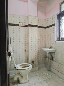 Bedroom Two Image of 950 Sq.ft 2 BHK Builder Floor for rent in Vaishali Ghaziabad for Rs. 22000