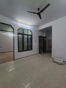 Living Room Image of 1400 Sq.ft 2 BHK Builder Floor for rent in Chowk Lucknow for Rs. 15000