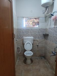 Bathroom Image of 650 Sq.ft 1 BHK Builder Floor for rent in Doddanekundi Bengaluru for Rs. 16000
