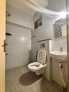 Bathroom Image of 550 Sq.ft 1 BHK Apartment / Flat for rent in Indira Nagar Bengaluru for Rs. 35000