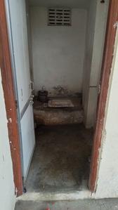 Bathroom Image of 650 Sq.ft 1 RK Independent House for rent in Ayodhya Nagar Nagpur for Rs. 5000