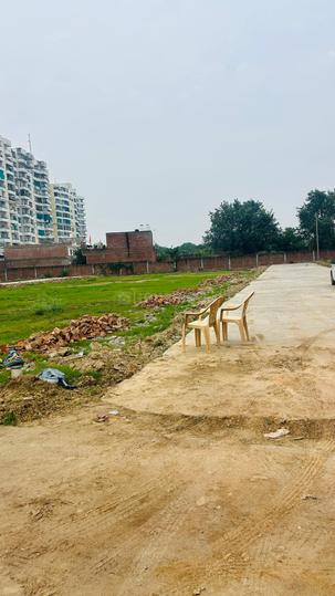 Paschimpuri near kargil petrol pump Main Image 1