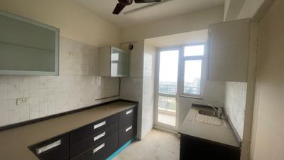 Kitchen Image of 2475 Sq.ft 4 BHK Apartment / Flat for sale in Bestech Park View Sanskruti, Sector 92 Gurgaon for Rs. 30000000