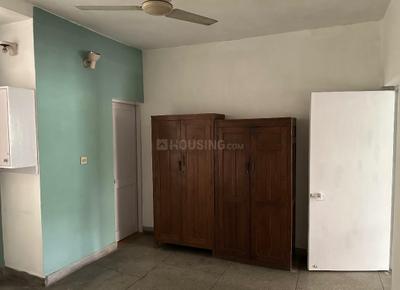 Bedroom Image of 1750 Sq.ft 4 BHK Apartment / Flat for sale in DDA Sector C Pocket 8, Vasant Kunj New Delhi for Rs. 40000000