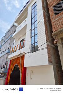 Image of 1600 Sq.ft 4 BHK Independent House for sale in Chitaipur, Varanasi for Rs. 8500001
