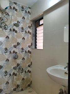 Common Bathroom Image of 605 Sq.ft 1 BHK Apartment / Flat for sale in Kasarvadavali Thane for Rs. 6000000