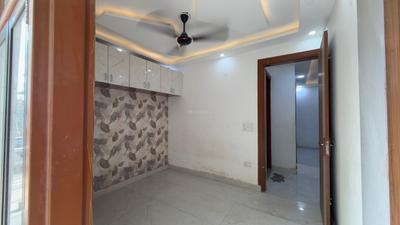 Bedroom Image of 540 Sq.ft 2 BHK Builder Floor for rent in Dwarka Mor New Delhi for Rs. 14000