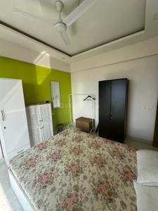 Bedroom Image of 800 Sq.ft 2 BHK Apartment / Flat for rent in Kanakia Hollywood, Andheri West Mumbai for Rs. 130000