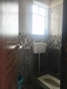 Common Bathroom Image of 970 Sq.ft 2 BHK Apartment / Flat for rent in Rama Krystal One, Moshi Pune for Rs. 14500
