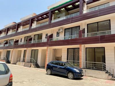 Image of 1600 Sq.ft 3 BHK Villa for sale in Renowned Lotus Srishti, Crossings Republik, Ghaziabad for Rs. 14500000