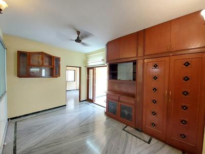 Bedroom Image of 2200 Sq.ft 3 BHK Apartment / Flat for rent in T Nagar Chennai for Rs. 100000