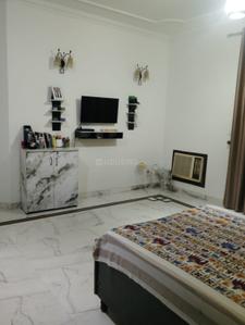 Bedroom Image of 3280 Sq.ft 4 BHK Builder Floor for rent in DLF Phase 2 Gurgaon for Rs. 120000
