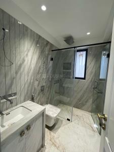 Bathroom Image of 2100 Sq.ft 4 BHK Apartment / Flat for sale in Khar West Mumbai for Rs. 135000000