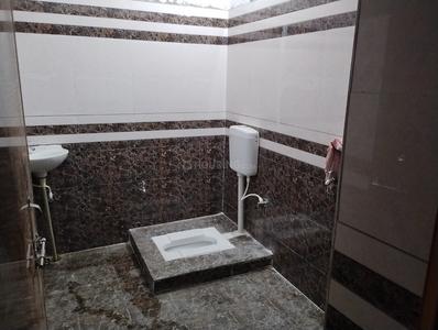 Bathroom Image of 1700 Sq.ft 3 BHK Independent House for rent in Siwandih Bokaro for Rs. 11000