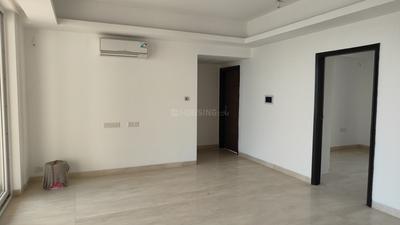 Living Room Image of 2950 Sq.ft 4 BHK Apartment / Flat for sale in Puri Diplomatic Greens, Sector 110A Gurgaon for Rs. 45000000