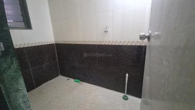 Bathroom Image of 600 Sq.ft 1 BHK Apartment / Flat for rent in Dhayari Pune for Rs. 14000