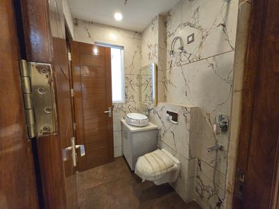 Bathroom Image of 1175 Sq.ft 2.5 BHK Builder Floor for sale in Sector 77 Gurgaon for Rs. 16000000