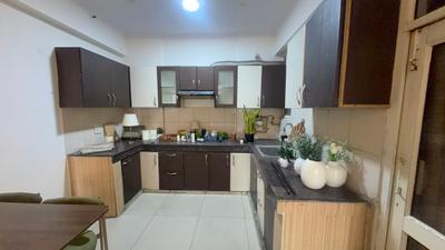 Kitchen Image of 1450 Sq.ft 3 BHK Apartment / Flat for sale in Panchsheel Wellington, Crossings Republik Ghaziabad for Rs. 10000000