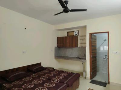 Bedroom Image of 330 Sq.ft 1 RK Apartment / Flat for rent in Sector 72 Gurgaon for Rs. 13000
