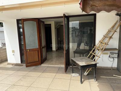 Bedroom Image of 3600 Sq.ft 4 BHK Builder Floor for sale in Safdarjung Development Area New Delhi for Rs. 125000000