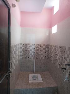 Bathroom Image of 1000 Sq.ft 2 BHK Independent House for rent in Pokhraira Muzaffarpur for Rs. 6000