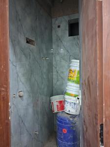 Common Bathroom Image of 1550 Sq.ft 3 BHK Apartment / Flat for sale in Sector 72 Noida for Rs. 5800000