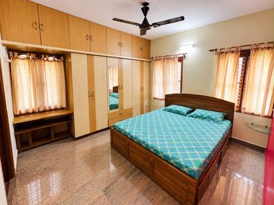 Bedroom Image of 4100 Sq.ft 3 BHK Independent House for rent in Mahadevapura Bengaluru for Rs. 80000