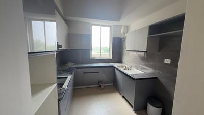Kitchen Image of 2700 Sq.ft 4 BHK Apartment / Flat for sale in Adani Samsara Avasa, Sector 63 Gurgaon for Rs. 39500000