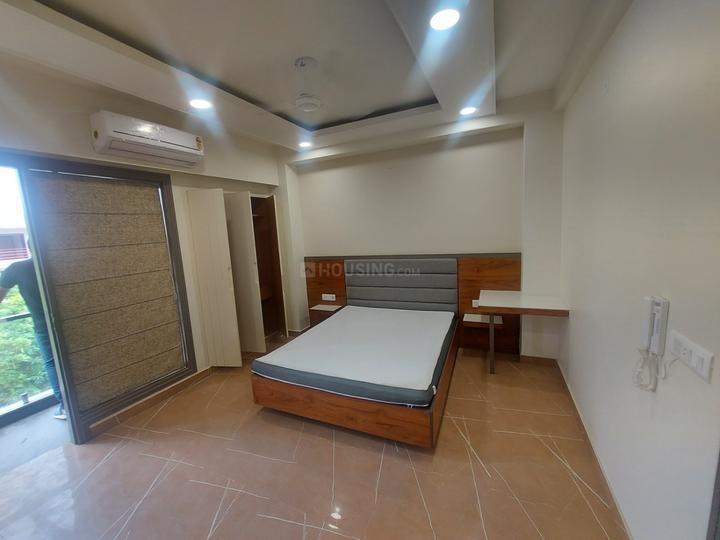 Silver Leaf Society Bedroom 1