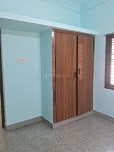 Bedroom Image of 900 Sq.ft 2 BHK Apartment / Flat for rent in Choolaimedu Chennai for Rs. 30000