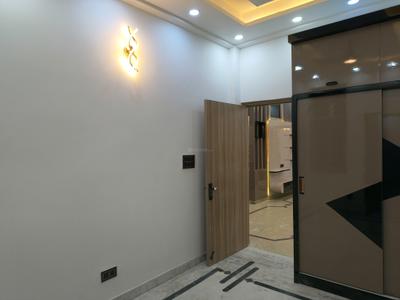 Bedroom Image of 1350 Sq.ft 3 BHK Builder Floor for sale in Indirapuram Ghaziabad for Rs. 12500000