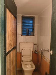 Common Bathroom Image of 1000 Sq.ft 2 BHK Apartment / Flat for sale in Dombivli East Thane for Rs. 7600000