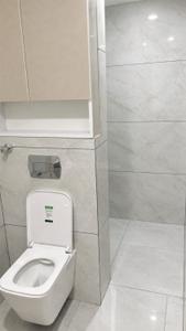 Bathroom Image of 1200 Sq.ft 2 BHK Apartment / Flat for rent in Durgapura Jaipur for Rs. 35000