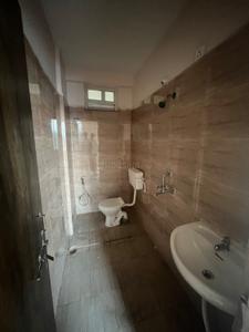 Bathroom Image of 650 Sq.ft 2 BHK Apartment / Flat for sale in Rau Indore for Rs. 2700000