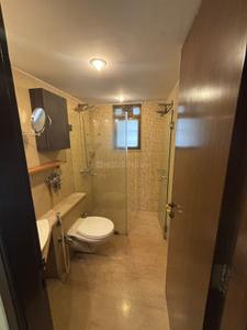 Image of 1200 Sq.ft 3 BHK Apartment / Flat for rent in Ekta Everglades, Bandra West, Mumbai for Rs. 255000